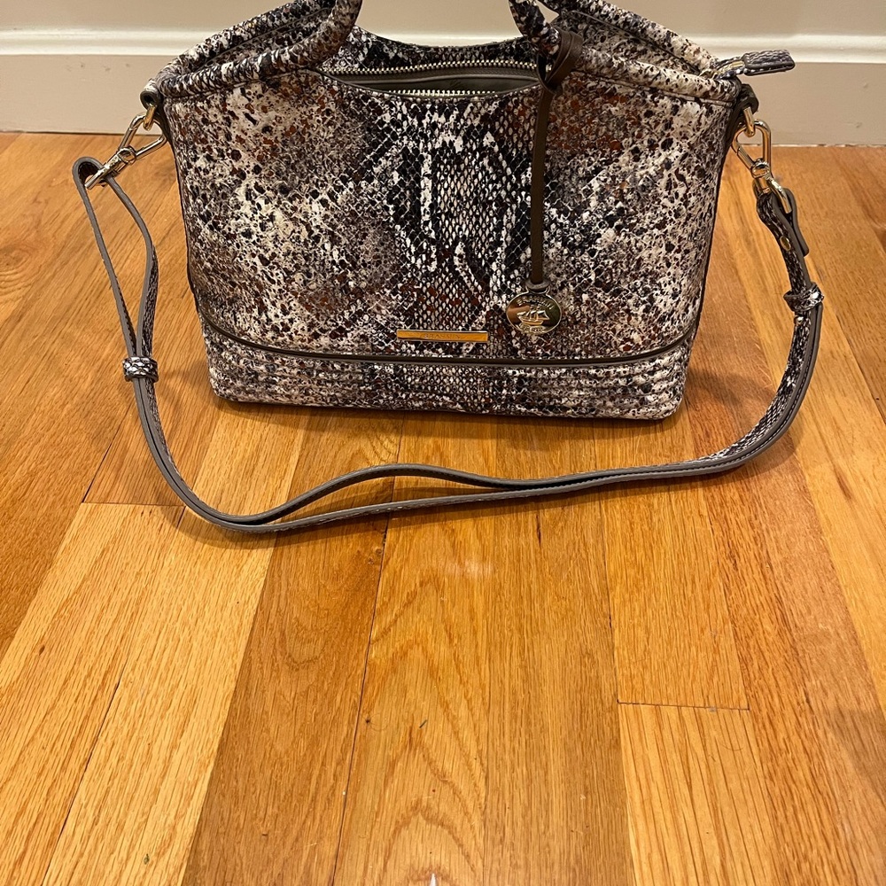 Snakeskin Pattern Handbag - Picture 8 of 10